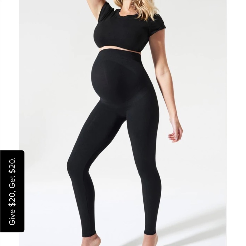Maternity leggings.